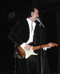 Ник Кейв на сольном концерте в Майнце, Германия (11 ноября 2006).