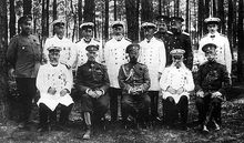 С. В. Рухлов (стоит вторым слева) на Совете министров в Царской ставке. Станция Барановичи. 14 июня 1915 г.