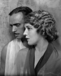 Дуглас Фэрбенкс и Мэри Пикфорд в 1922 году
