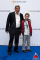 Александр Атанесян с сыном. Открытие Кинотавра 2011. Звёздная дорожка
