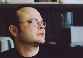 Русский писатель Дмитрий Бавильский. Фото Антона Оболенского (2004)